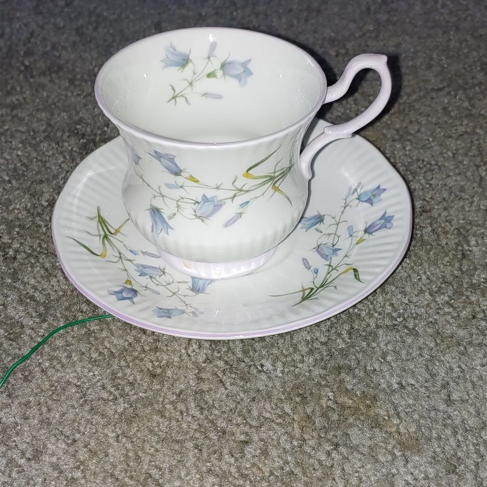 VINTAGE Queens Fine Bone China Made In England Rosina China Co. Ltd.